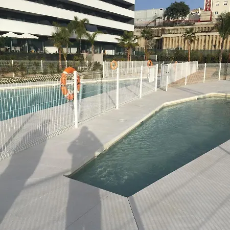 Bright Apartment, Community Pool And Own Private Pool On Splendid Terrace, Garage, 900m, Mountains 200m 아파트