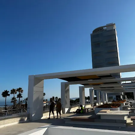 Bright Apartment, Community Pool And Own Private Pool On Splendid Terrace, Garage, 900m, Mountains 200m * Estepona