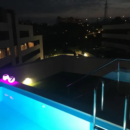 Oasis: Beachfront With Dual Pools And Mountain Views Estepona