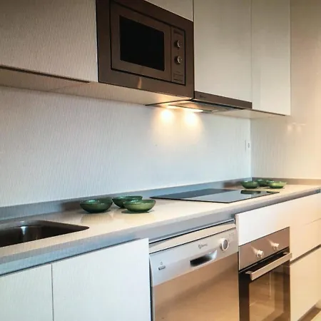 Oasis: Beachfront With Dual Pools And Mountain Views Estepona