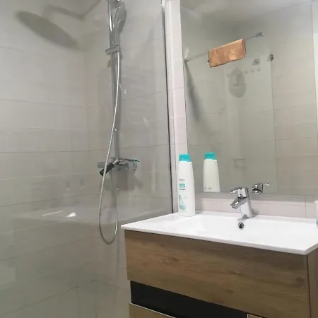 Appartement Bright Apartment, Community Pool And Own Private Pool On Splendid Terrace, Garage, 900m, Mountains 200m Estepona