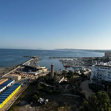 Apartment Oasis: Beachfront With Dual Pools And Mountain Views Estepona