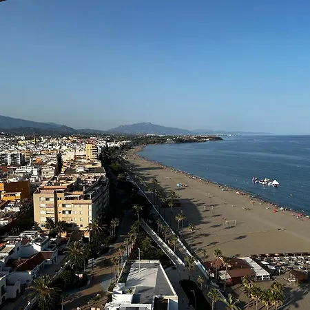 Oasis: Beachfront With Dual Pools And Mountain Views Apartment